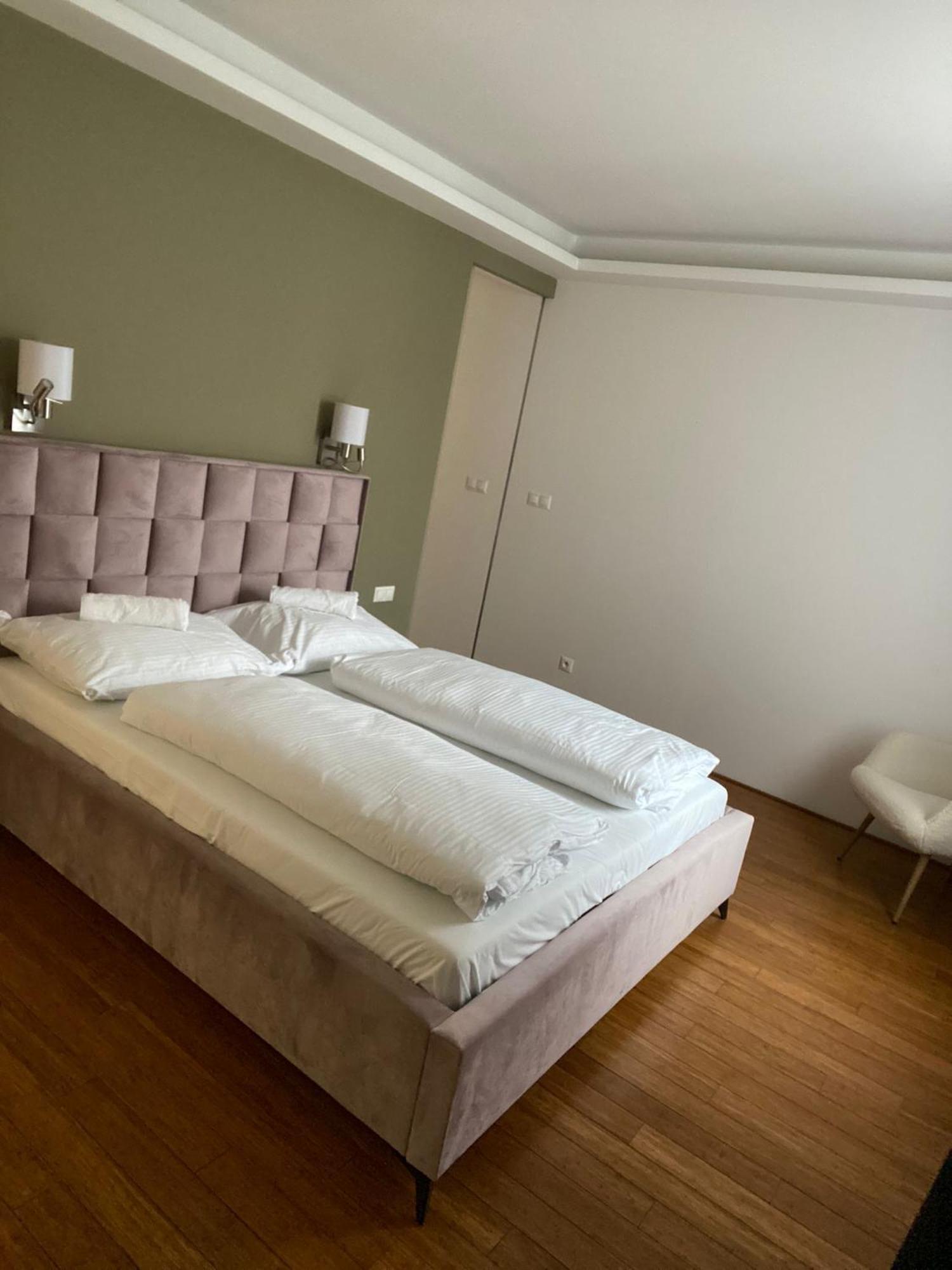 Old Town Apartment Bratislava Exterior foto
